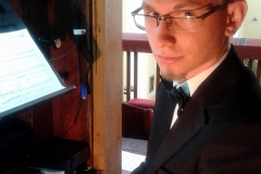 12017424_890999110970339_2209387297448349144_o